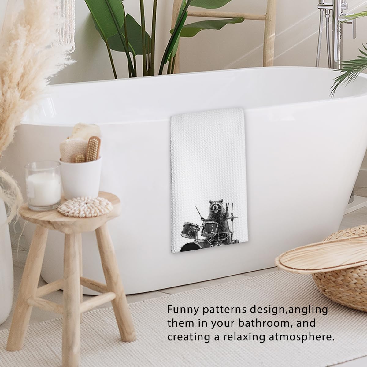 Cute Raccoon Kitchen Towels 1 PCS, Funny Racoon Gifts for Women, Raccoon Decor Hand Towels for Bathroom, Cute Animal, Women, Pet Owners Housewarming-A04