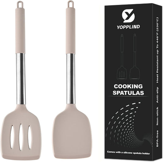 3Piece Silicone Spatula Set, Heat-Resistant, Non-Stick Kitchen Spatulas, BPA-Free, for Eggs, Pancakes, Fish, Woks, Includes Multifunctional shelf spoon pad (khaki)