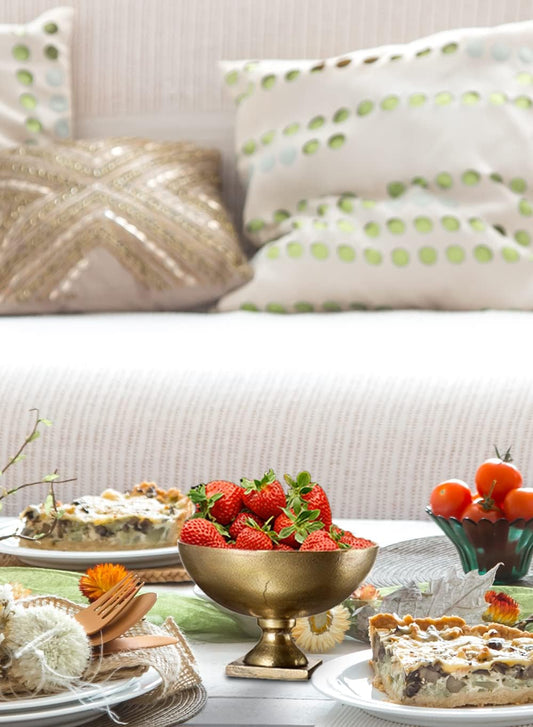 Serene Spaces Living Large Antique Brass Pedestal Bowl - Vintage Wedding Centerpiece and Flower Vase for Dining Table, Entryway Decor, 10" Diameter & 6.75" Tall