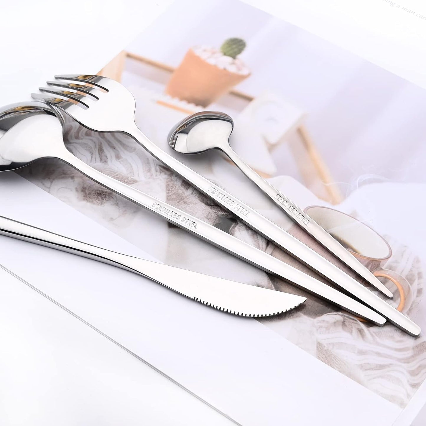 24-Piece Mirror Silver Polished Flatware, 18/0 Stainless Steel Dinnerware Set Include Knife Fork Spoon Teaspoon Cutlery Set For Home Restaurant and Party Service For 6, Dishwasher Safe