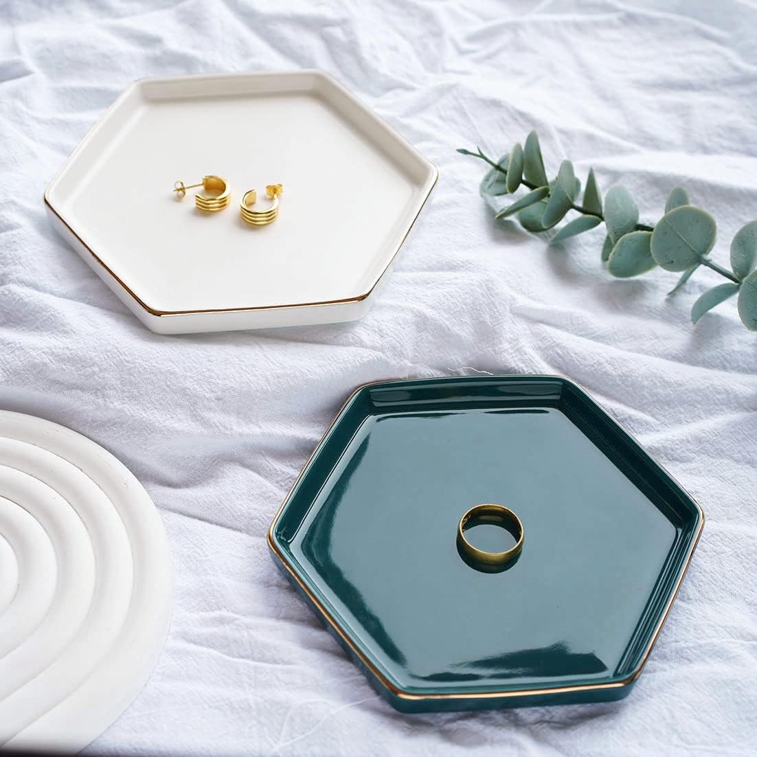 4.7 inch Ceramic Jewelry Dish Tray, Small Ring Holder Dish, Green Catch All Trinket Tray for Keys Rings Earrings