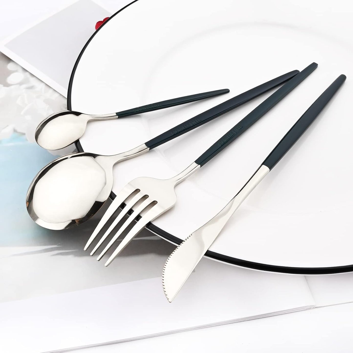 Mirror Cutlery Serving Set, 24-piece 18/0 Stainless Steel Silverware With Green Handle Simple & Modern Tableware For Home Party Restaurant Christmas Dinner, Service For 6 (Green Silver)