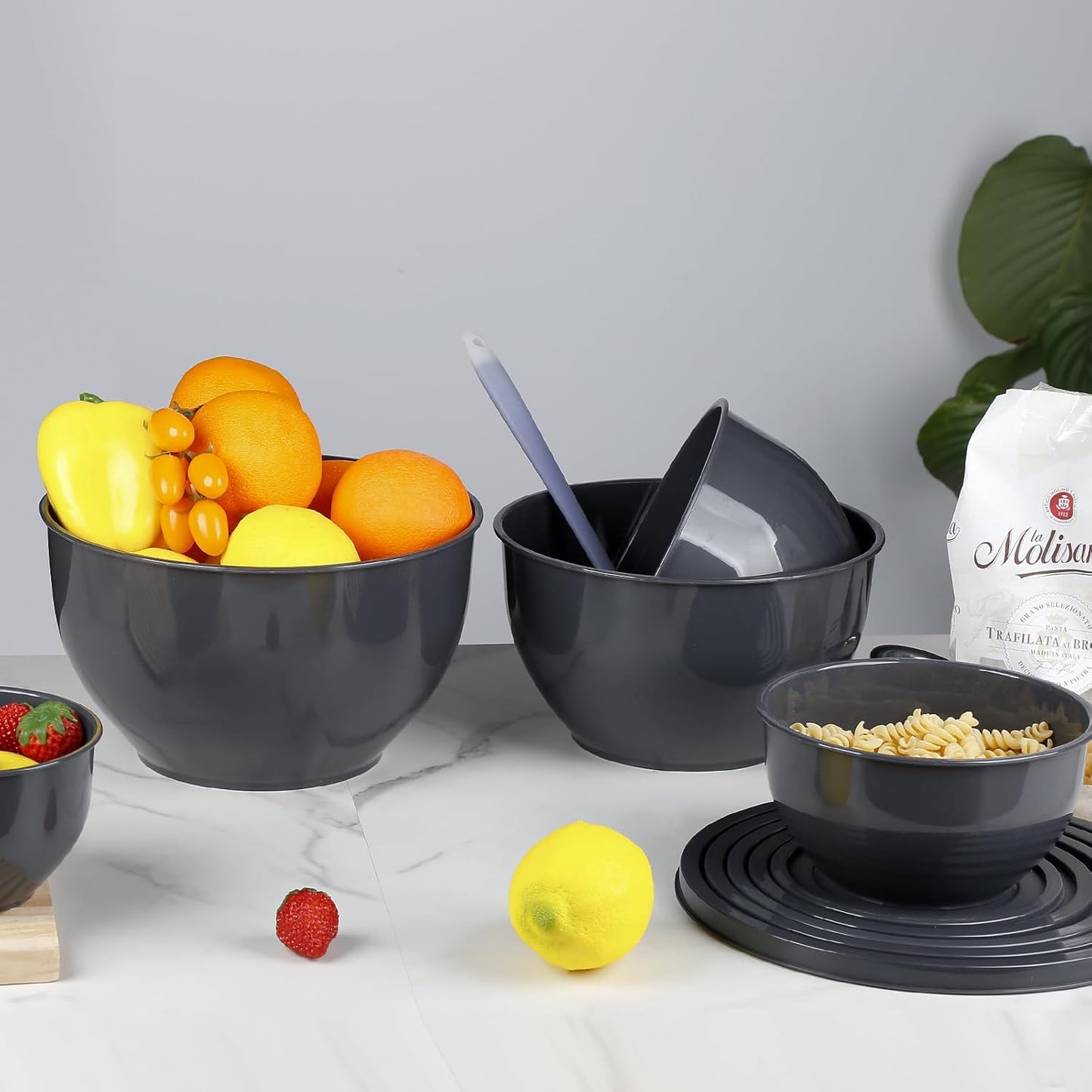 5-Piece Plastic Mixing Bowls with Lids Set for Kitchen, Nesting Bowls for Mixing, Baking, Prepping, Cooking and Serving Food, Grey Mixing Bowls Dishwasher, Microwave Safe, large