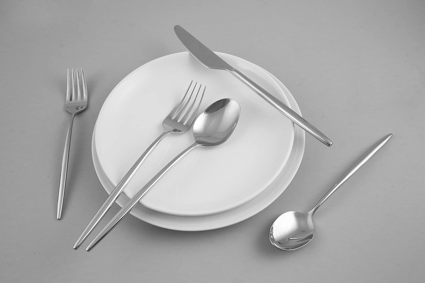 Cambridge Silversmiths Gaze Mirror 20 Piece Flatware Set, Service for 4, silver