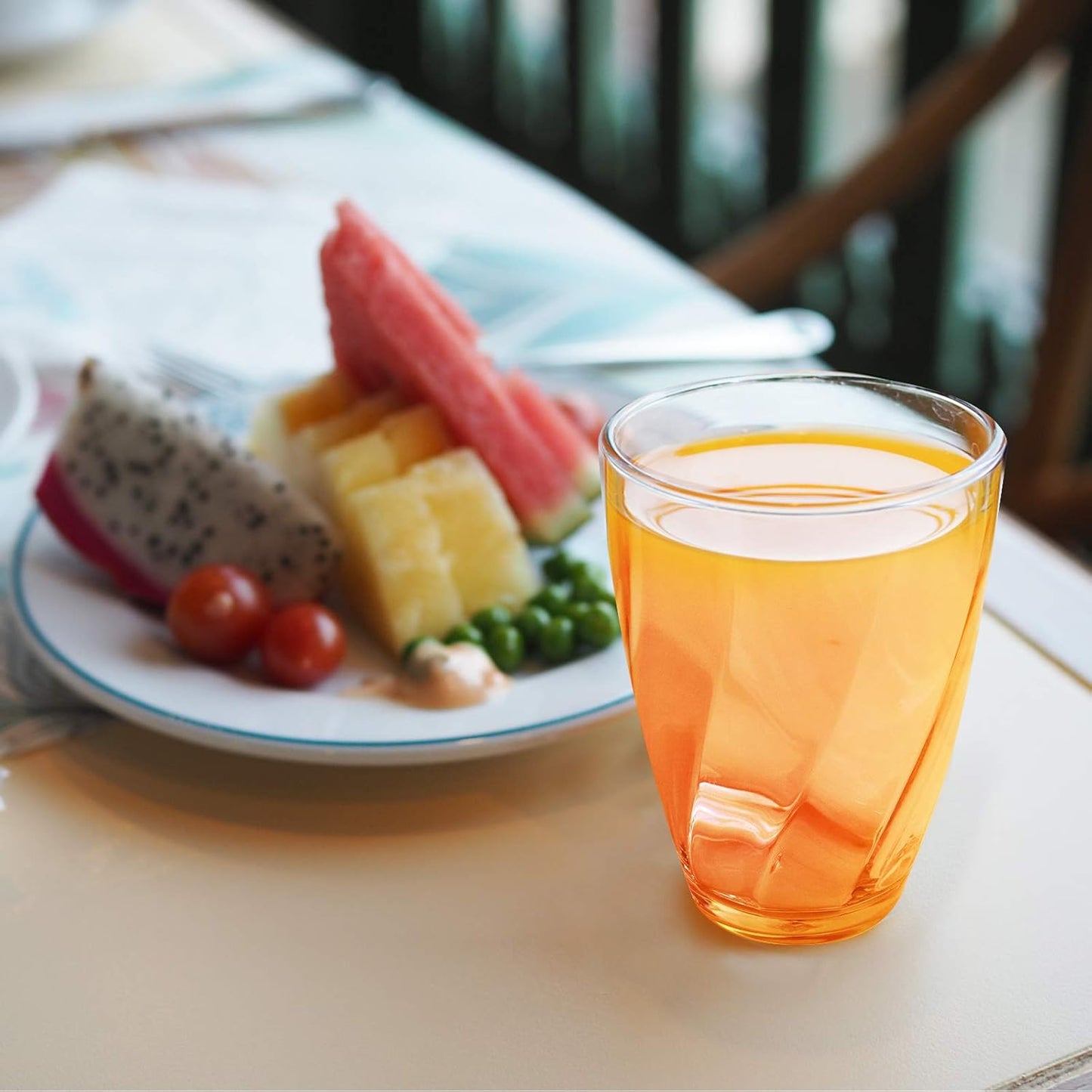 Topsky 12-ounce Plastic Water Tumblers | Set of 4 Transparent Unbreakable Drinking Glasses Clear Acrylic Reusable Juice Wine Cups for Home Picnic Party, Dishwasher Safe, Stackable