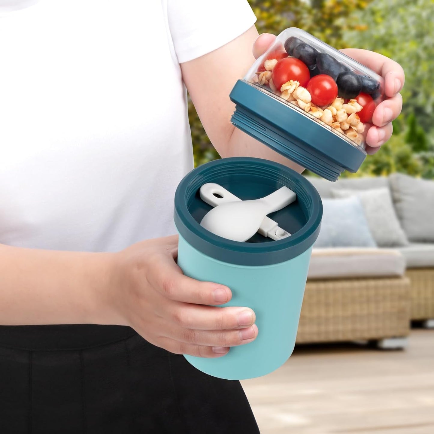Snack Cup,Reusable Snack Container with Lid,Yogurt Parfait Cups and Spoons,600ml+270ml Breakfast On The Go,Portable Cereal To Go Travel Cereal Bowl and Milk Container(Bule)