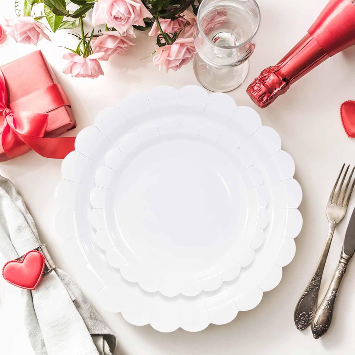 50 Pcs White Scalloped Paper Plates 25 × 7'' and 25 × 9'' Disposable White Scalloped Dinner Plates for Wedding Baby Shower Birthday Party Disposable Dessert Plate