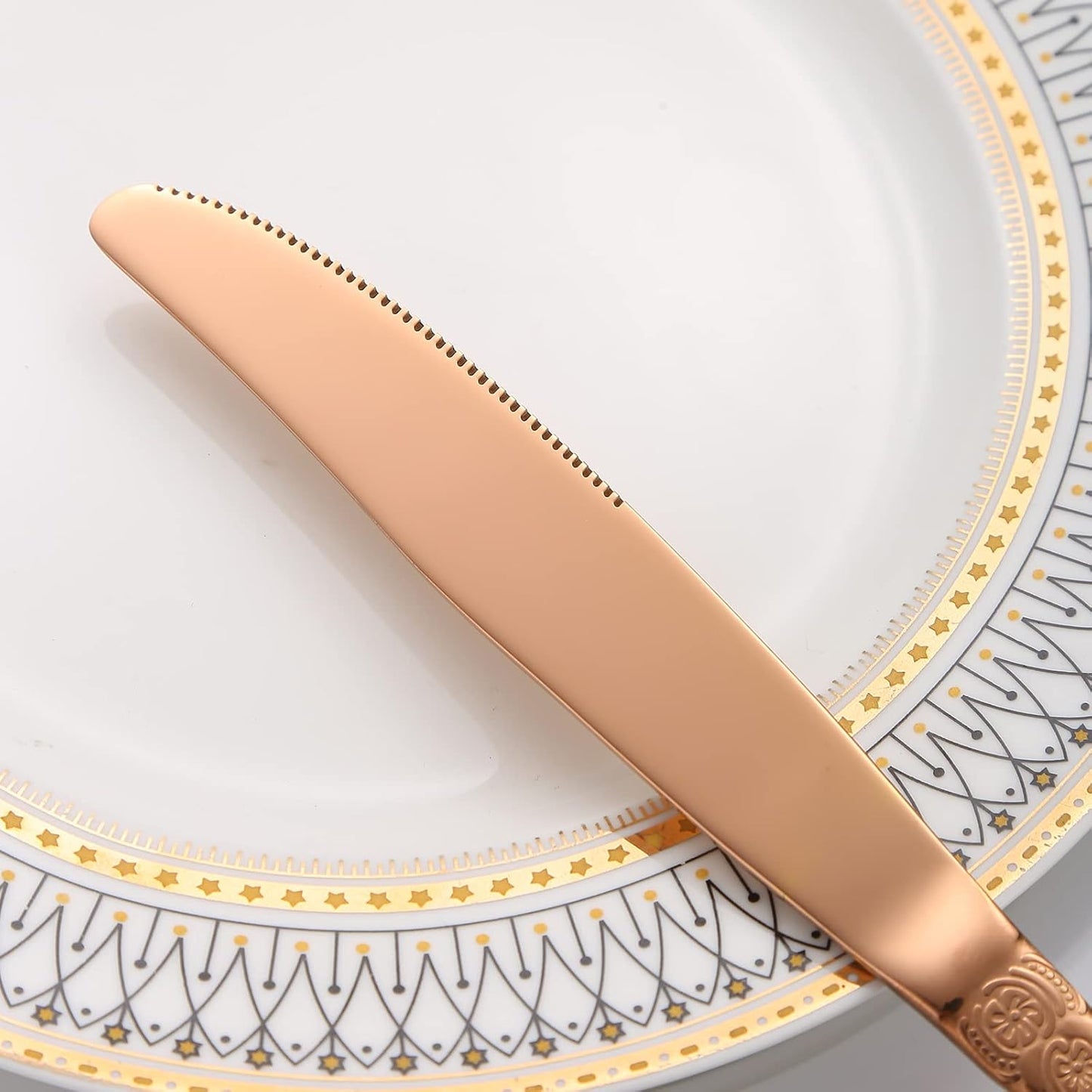 Royal Silverware Set for 8 Copper/Rose Gold Stainless Steel Flatware Retro Cutlery Vintage Eating Utensils Carved Design for Home Kitchen Restaurant Parties