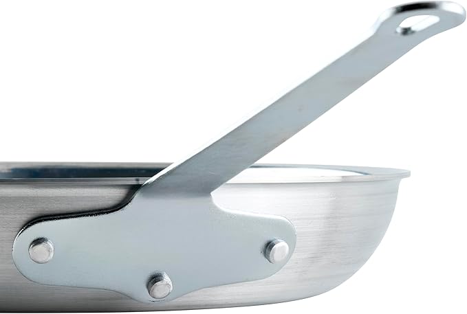 Winco Commercial-Grade Aluminium Fry Pan/Skillet, Mirror Finish, 14"