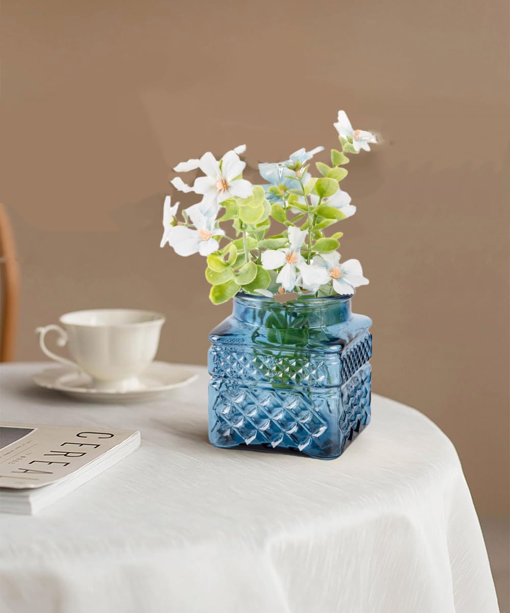 Glass Storage Canister with Airtight Lids, 20.3 oz Candy Jar Cute Jar for Ground Coffee, Tea Bag, Snacks Vintage Decorative Glass Jars for Coffee Bar Kitchen Counter Table