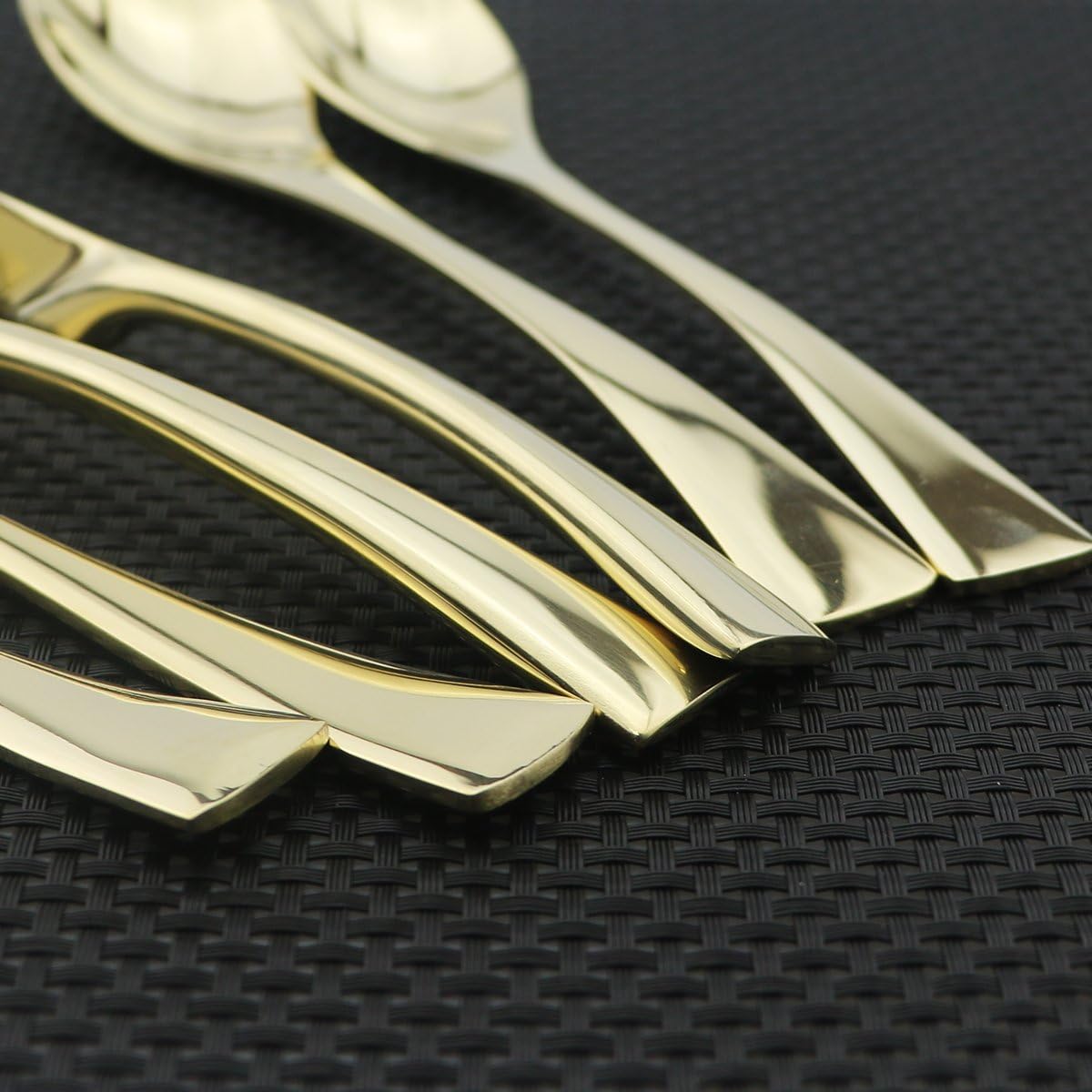 Flatware Set 18/10 Stainless Steel Mirror Polished Champagne gold Cutlery - Silverware Utensil Set of Steak Knife Dinner Fork Knife Spoon Salad Fork Dessert Spoon,6 Piece Service for 1