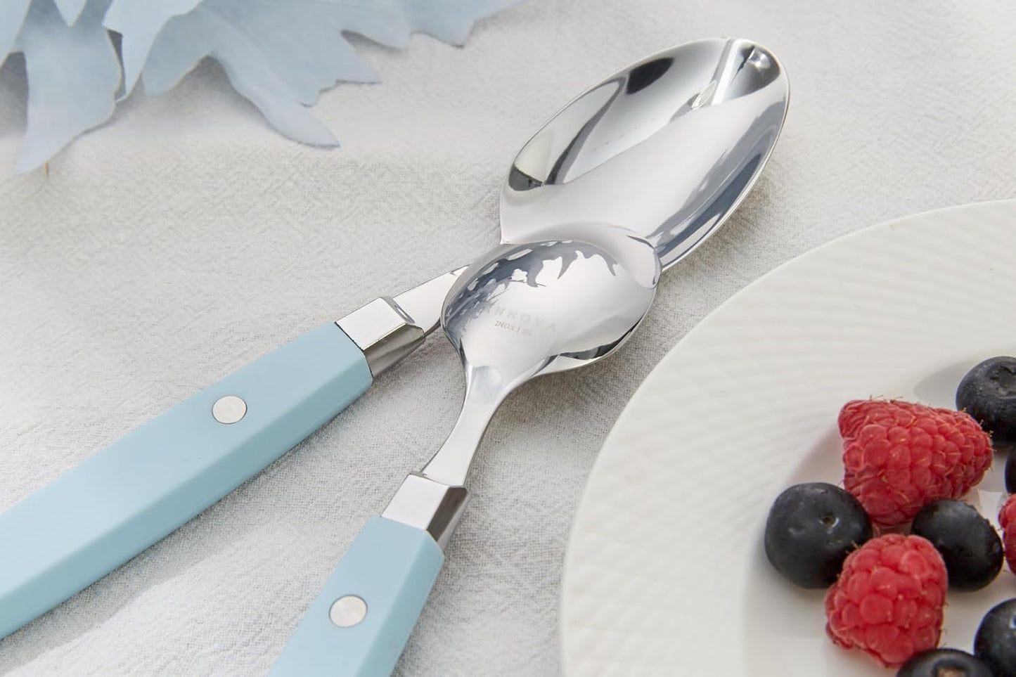 ANNOVA Silverware Set, Retro/Rivet Colorful Stainless Steel Tableware Kitchen Flatware Set Utensils, Includes Dinner Knives, Forks, Spoons, Salad Forks & Dessert Spoons (Sky Blue, 20 Pieces)