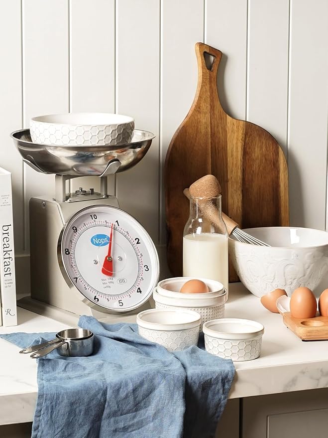 LE TAUCI Ramekins 4 oz Oven Safe for Creme Brulee, Charcuterie Boards Bowls for Souffle, Small Sauce Bowl, Ceramic Baking Dishes - 3.8 inch, Set of 4, Arctic White