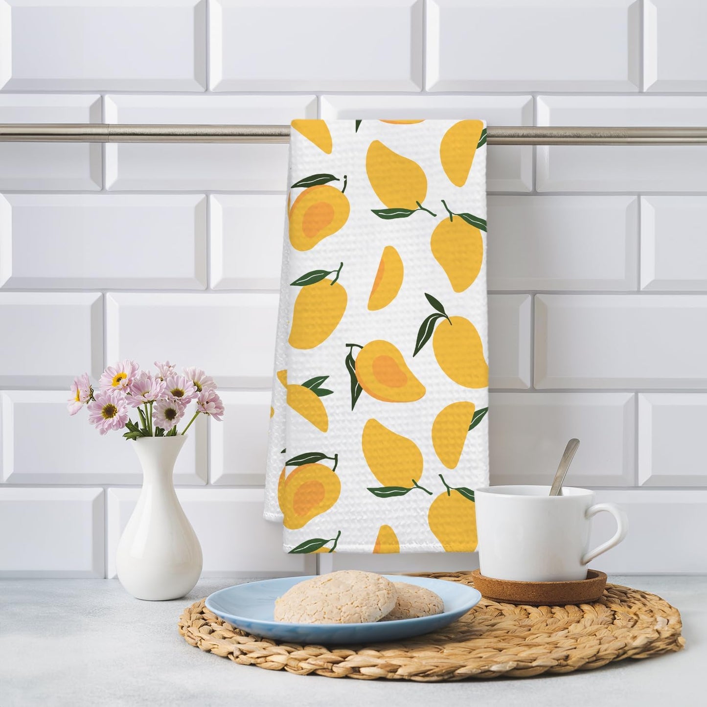 Mango Decor Kitchen Towel, Mango Hand Towel Dish Towel for Kitchen Bathroom Decor, Fruit Lover Gifts, 16x24 Inches