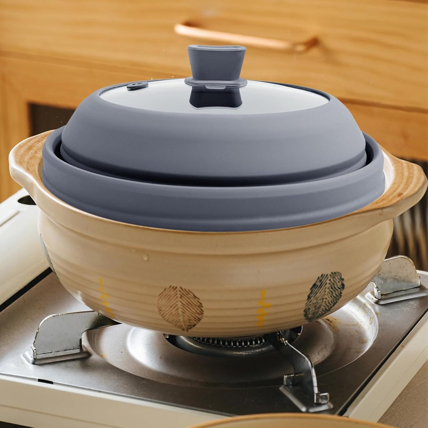 Microwave Splatter Cover for Food Collapsible Glass Microwave Cover Silicone Splatter Guard Dishwasher Safe Splatter Lid for Plates, Bowls, Pots & Stovetop Cooking 10.8" Gray