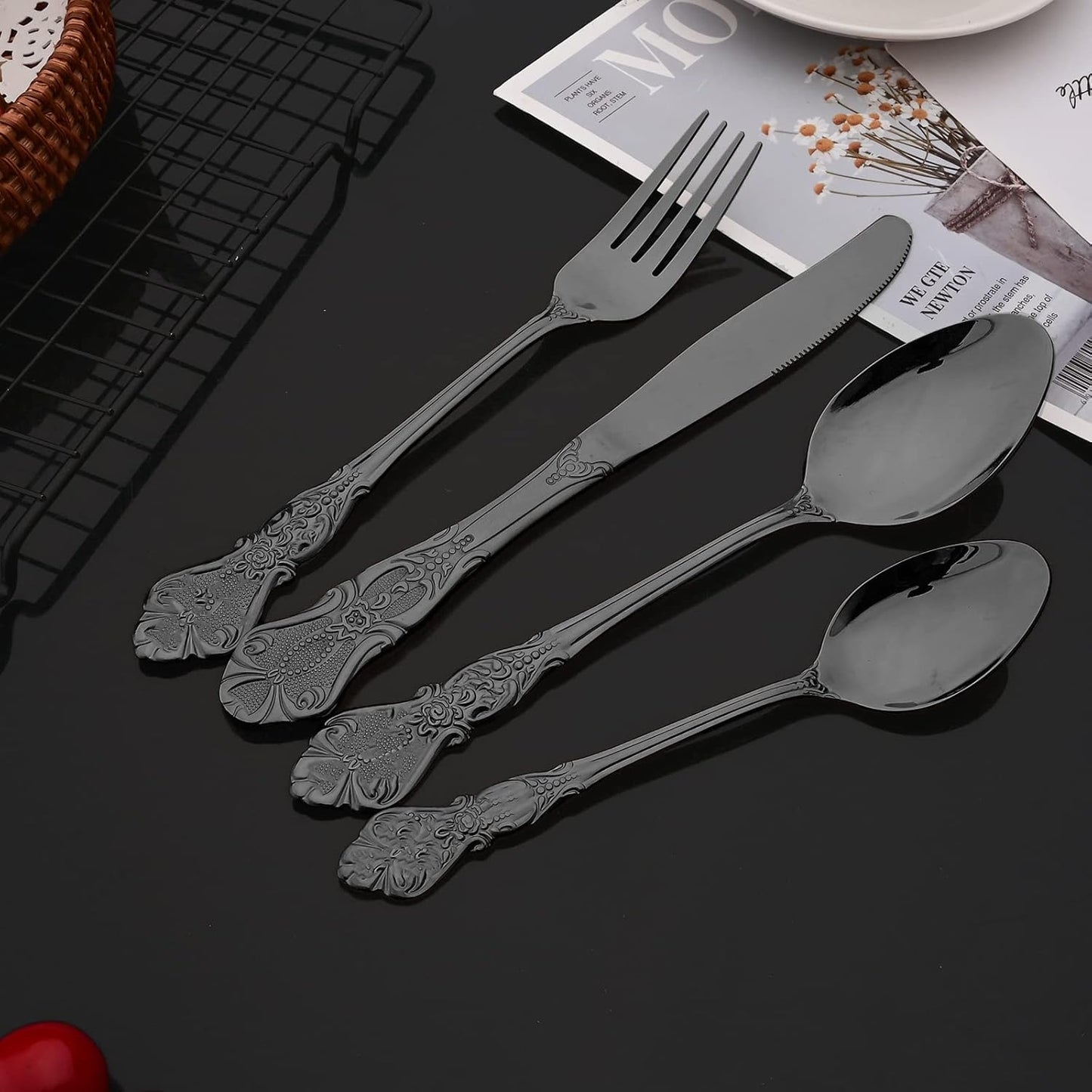 JASHII 24-Piece Black Cutlery Set Silverware Set, Mirror Polished, Stainless Steel Flatware Cutlery Eating Utensils Service for 6, Unique Elegant Pattern, Dishwasher Safe (Black)