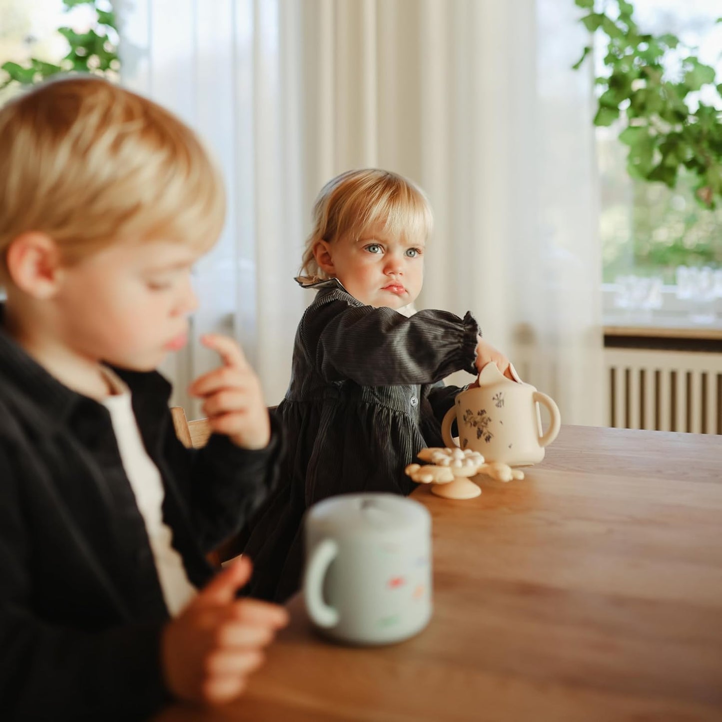 mushie Silicone Snack Cup | Spill Proof Food Container for Toddler and Baby (Lilac Flowers)