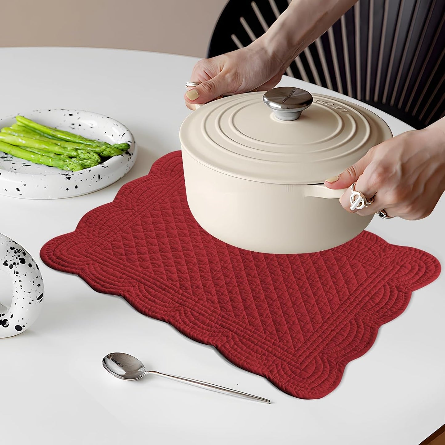 6 PC Quilted Placemats, 18"X13"Extra Large Cotton Placemats Set of 6, 100% Cotton Fabric Washable Cloth Table Mats for Kitchen & Dining Table - Soft &Easy Clean(Red, Rectangular)