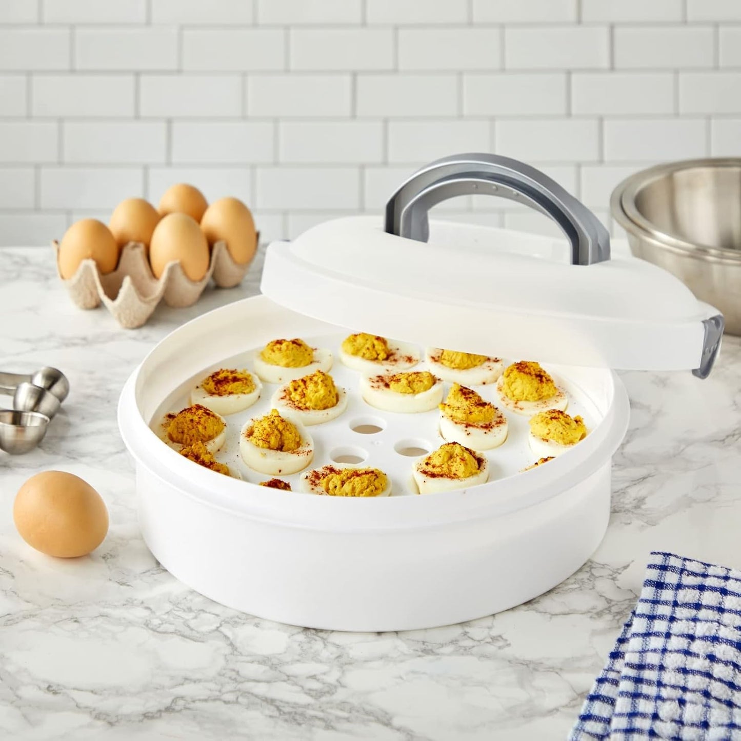 Juvale Pie Carrier with Lid & Handle - 12 x 4 in, White Round Plastic - Reusable Plastic Pie Container with Lid for Transport - Cake Carrier & Round Cake Holder