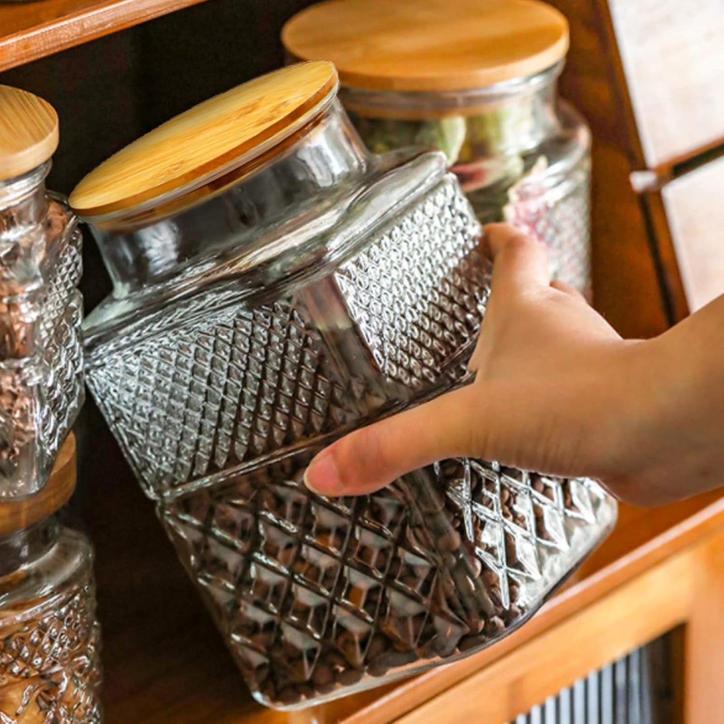 Large Glass Storage Jar, 60 FL OZ Glass Food Storage Containers with Bamboo Lid, Kitchen Containers Cereal Canisters Decorative Jar for Candy Snack Cookies Coffee Tea Nuts Airtight Jars