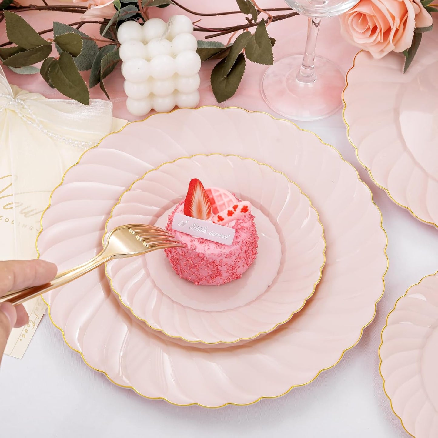 YOUBET 125Piece Pink Plastic Plates with Gold Rim – Scalloped Plastic Plates Set Includes 25 Dinner, 25 Dessert Plate, 75 Gold Silverware for 25Geusts for Wedding Birthday Parties & Baby Shower