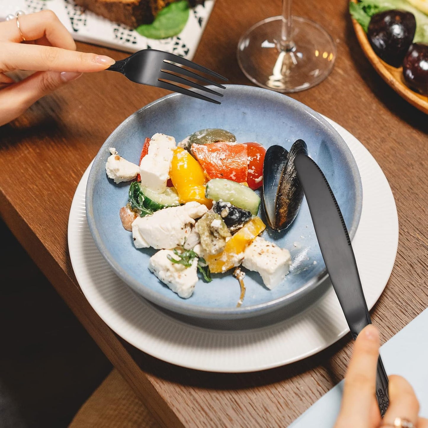 Black Silverware Royal Flatware Set for 4 Stainless Steel Cutlery Retro Antique Kitchen Utenisl with Flower Design Handle for Resturant Home Festival Parties