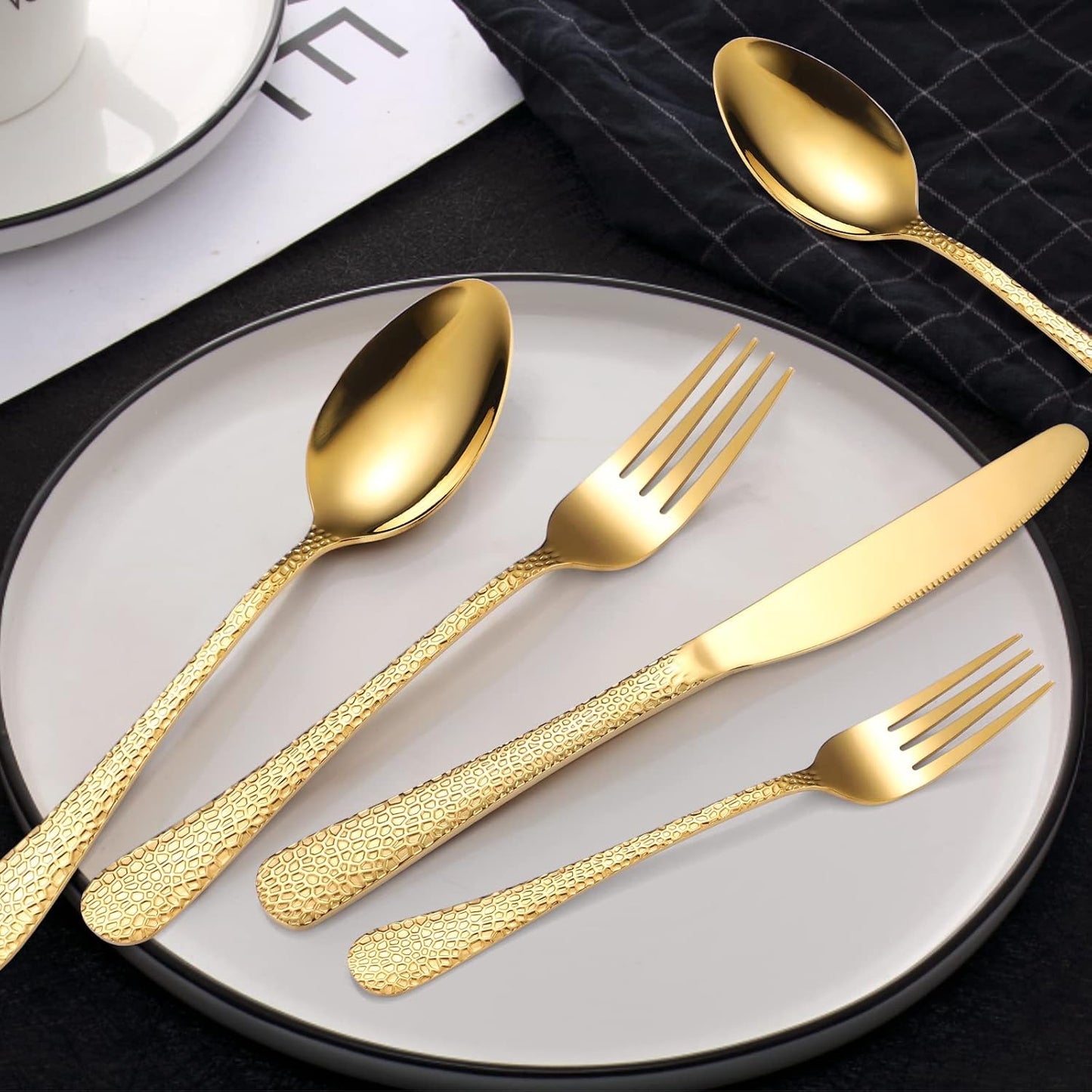 Hammered Silverware Set Gold Flatware Stainles Steel 40 Piece Vintage Eating Utensils Service 8 People include Forks Spoons Knives For Home Kitchen Restaurant Parties