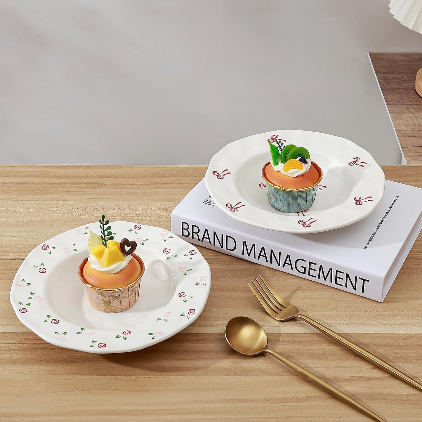 Koythin Ceramic Straw Hat Ramen Bowl Set, Pasta Bowls, Salad Serving Bowl for Noodle, Dinner, Salad, Microwave Dishwasher Safe (Red Rose Small Fragmented Flowers)