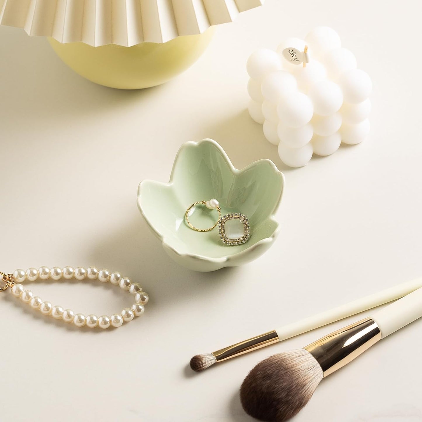 Flower Ring Holder Dish, Ceramic Jewelry Tray Dish, Small Trinket Dish, Jewelry Plate Bowl, Cute Jewlery Ring Holder Dish, Aesthetic Room Decor, Christmas Birthday Gifts for Women, 1 pack (green)