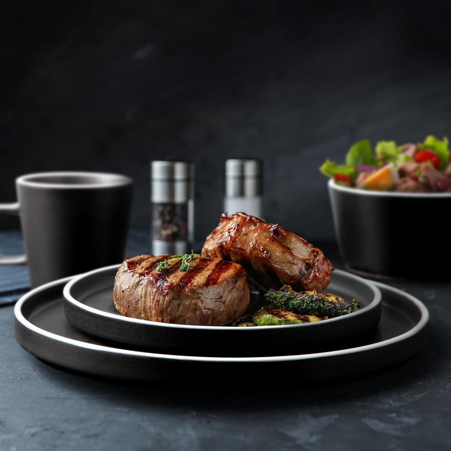Zulay Kitchen Terra Stoneware Dinnerware Set, Artisanal Ceramic Plates and Bowls Set Crafted at 2300℉ - Service for 4, Black Matte with White Rim