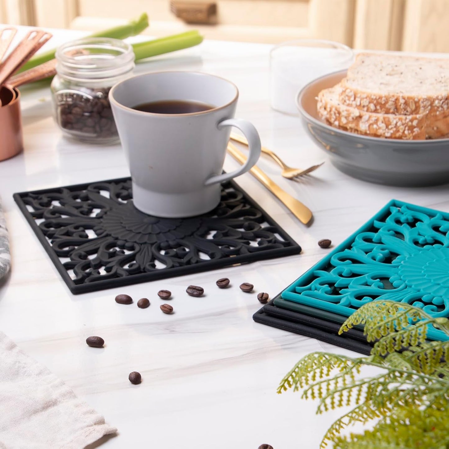 Silicone Trivets for Hot Dishes-Pots&Pans, Multi-Use Carved Trivet Mat, Insulated Silicone Mats, Flexible Square Trivet for Countertop&Tabletop, Pot Holders Hot Pads Set 3 Grey