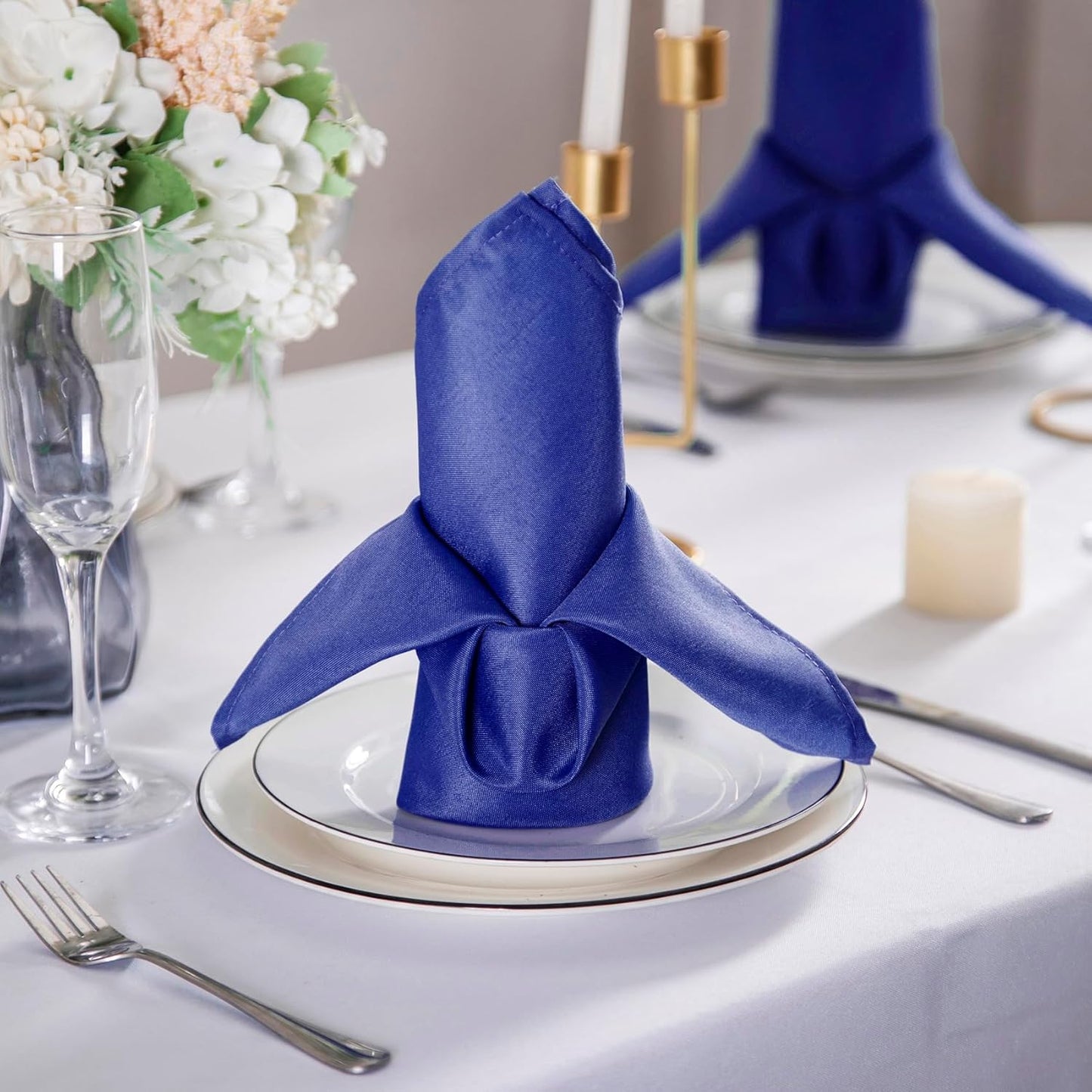 Bailarina Cloth Napkins Set of 40,17x17 inches Dinner Napkins Cloth Washable,Polyester Square Table Cloth Napkin Bulk with Hemmed Edges Ideal for Banquets, Parties and Weddings-Royal Blue