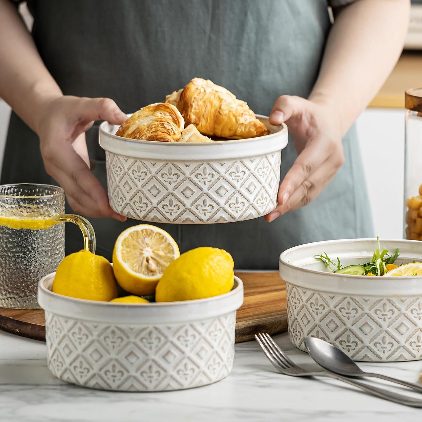 40 Oz Ceramic Airtight Bowls Set of 4 - Large Mixing Bowls with Lids Set for Salad, Pho, Soup, Pasta, Dessert, Serving, Oatmeal, Baking Dishes, Dishwasher & Microwave Safe, Beige