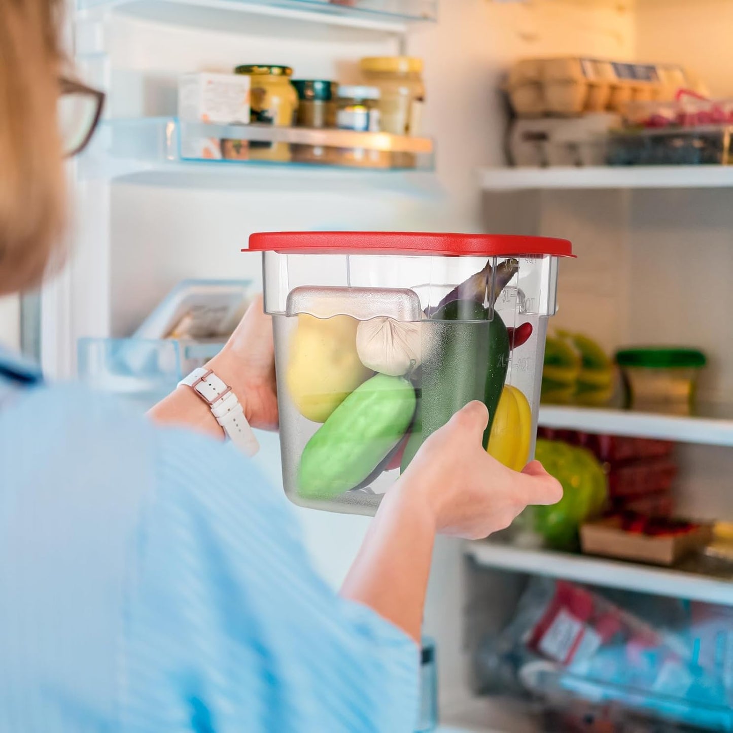 Suclain 8 Pack 4 QT and 6 QT Food Storage Containers with Lids Scales Handles Square Clear Restaurant Food Storage Containers Polycarbonate Commercial Grade for Kitchen Marinating Meat Dough(Red)