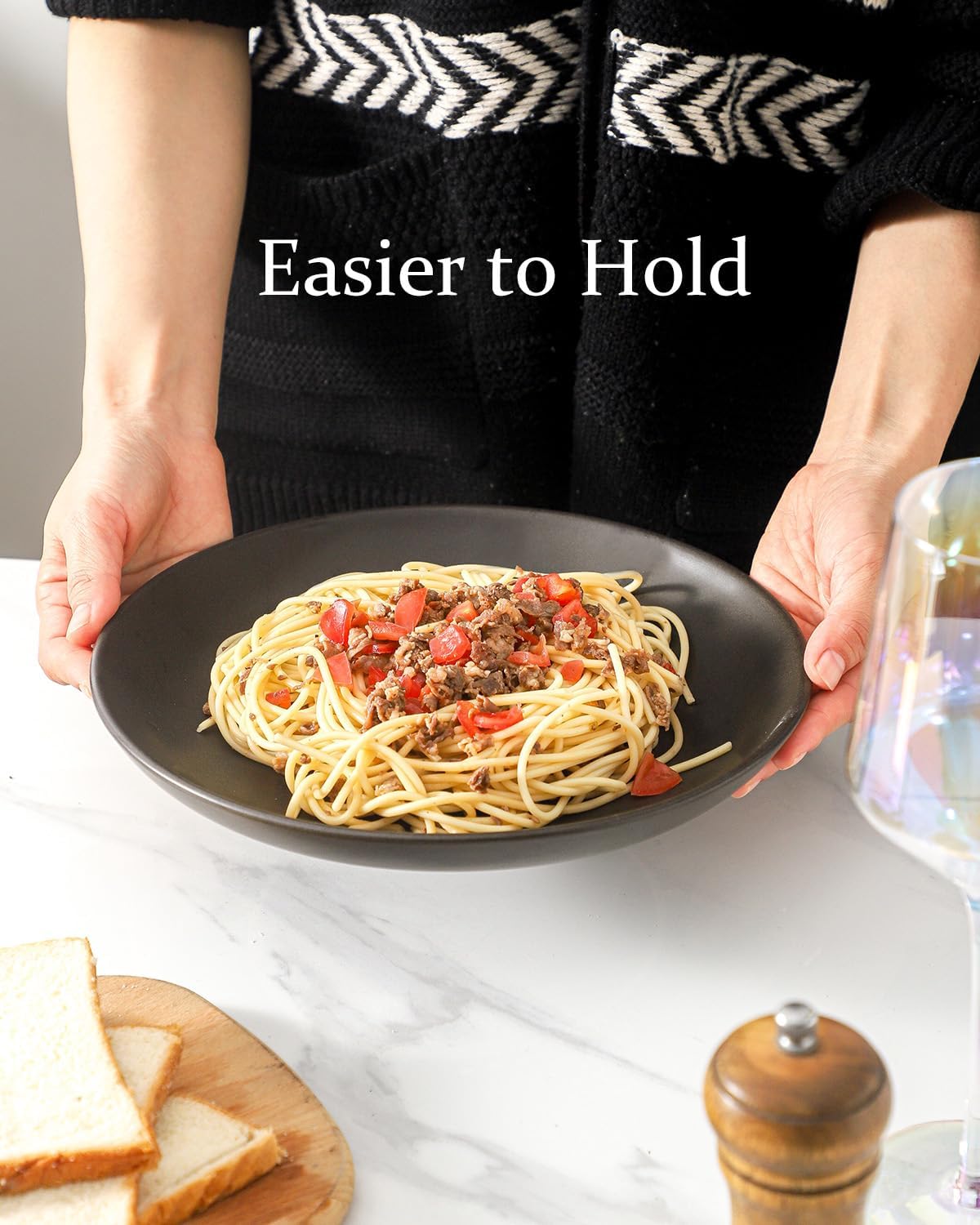 Stoneware Dinner Plates, 10 Inch Serving Dishes Set of 4 for Kitchen, Ceramic Dinnerware Dishes for Steak, Pancakes, Scratch Resistant Plate Set, Microwave & Dishwasher Safe, Matte Black