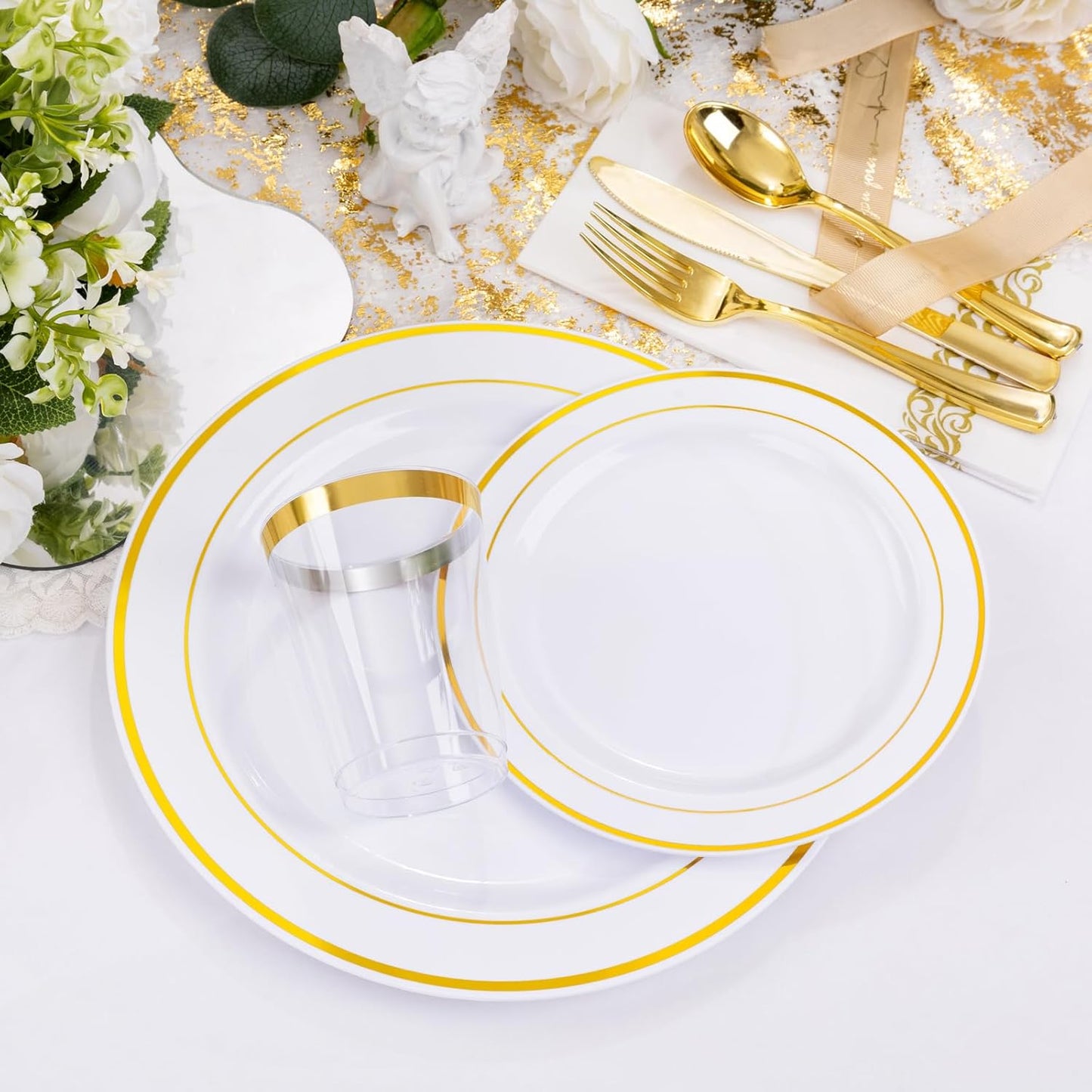 I00000 700Pcs Gold Dinnerware Set for 100 Guests, Plastic Plates for Party, Include: 100 Rim Dinner Plate, 100 Dessert Plate, 100 Paper Napkins, 100 Cups, 100 Gold Plastic Silverware Set