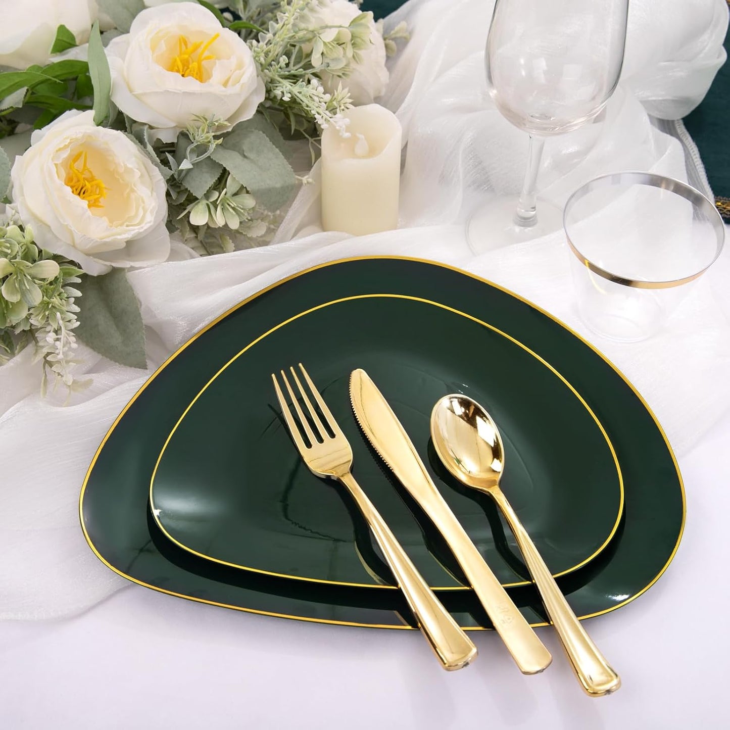 DaYammi 180Pcs Green Plastic Plates, Green Gold Disposable Plates with Gold Silverware Dinnerware Set Include: 30 Dinner Plate,30 Dessert Plate,90 Plastic Cutlery,30 Cups for Party or Holiday parties