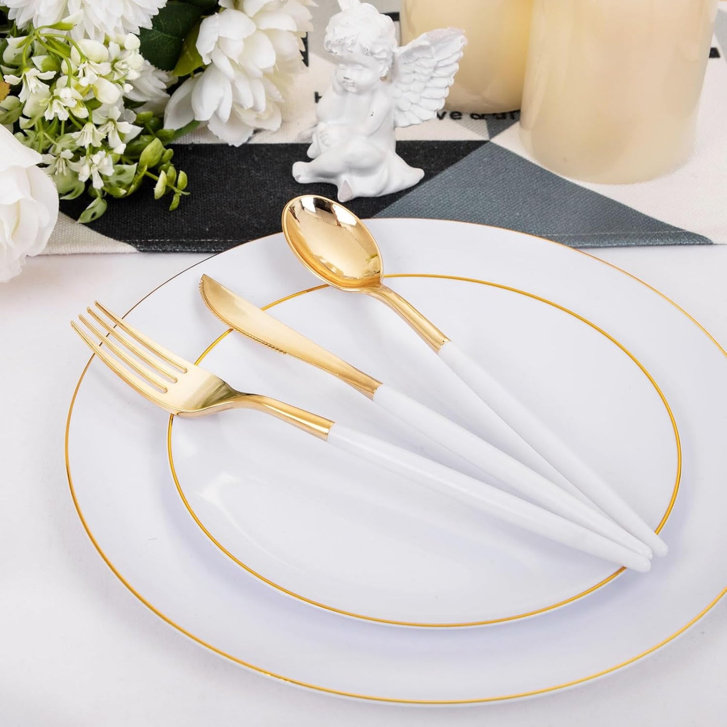 DaYammi 30 Guests Gold Plastic Plates with Disposable Silverware,Gold Cutlery with White Handle,White Golden Disposable Dinnerware:60 Dinner/Dessert Plates,90 Plastic Silverware Set for Wedding Party