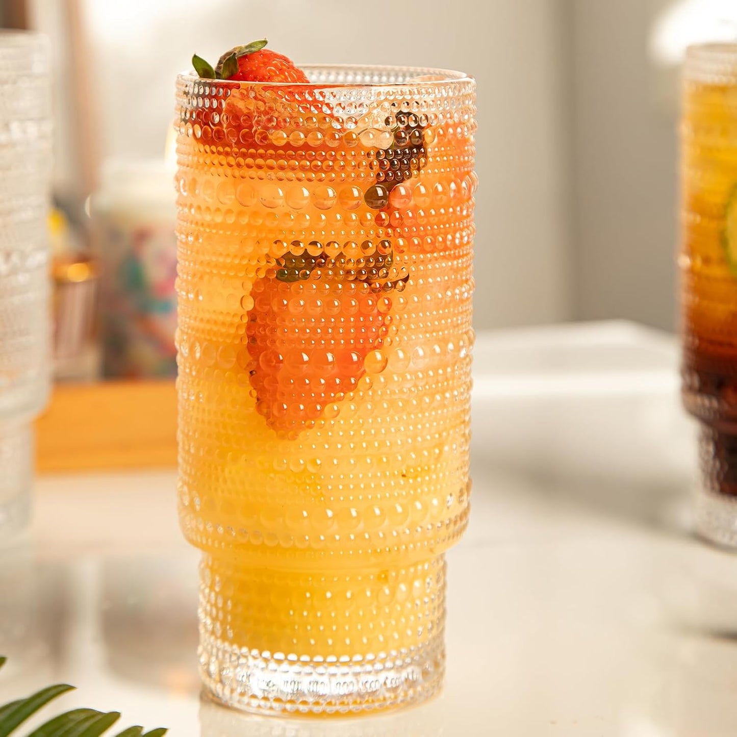 4 Pack Vintage Glassware Drinking Glasses Set, 16 oz Hobnail Glassware, Embossed Clear Water Tumbler, Cocktail Glass Cups for Kitchen and Bar, Perfect for Juice, Iced Coffee, Whiskey, Beer