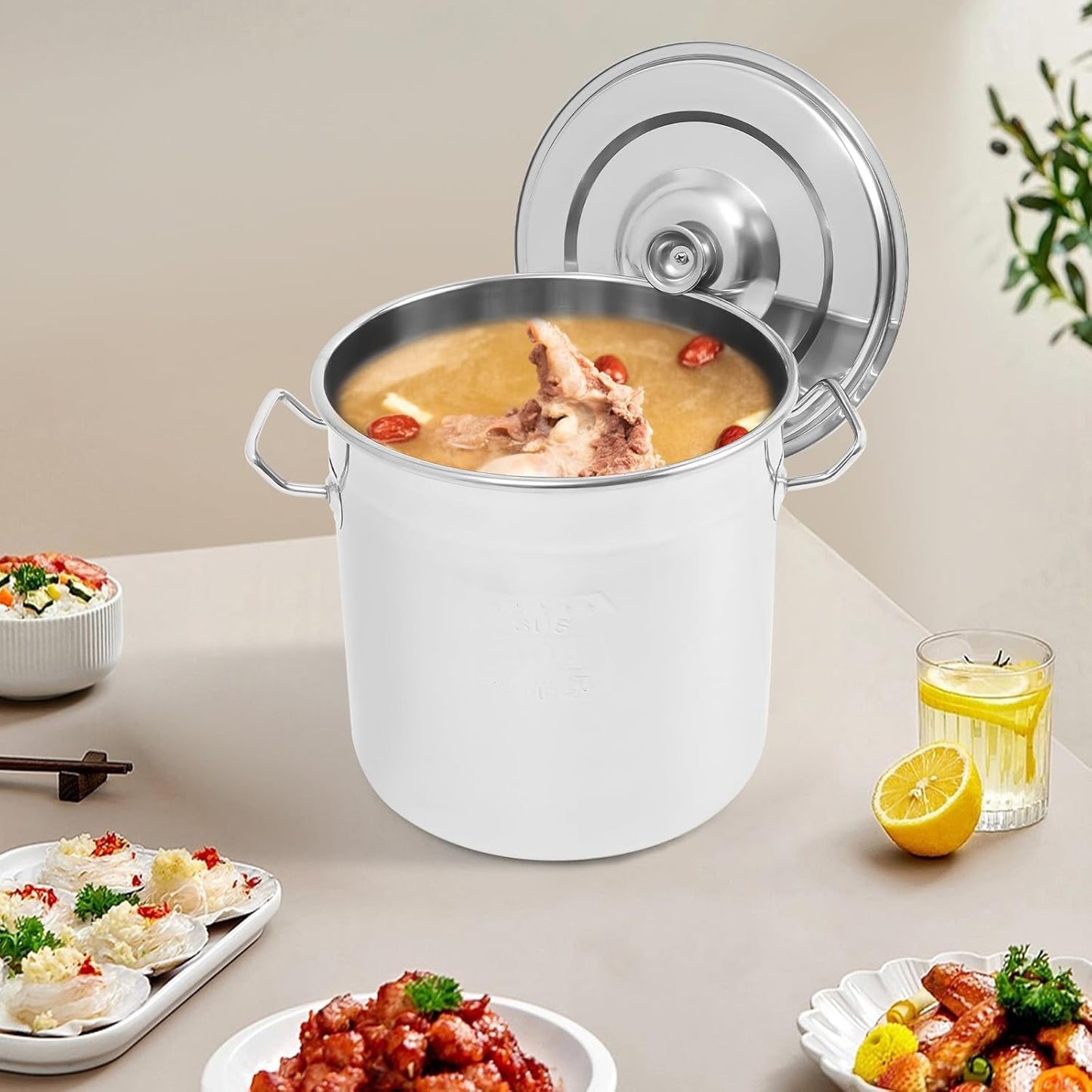 Stock Pot with Lid, 304 Stainless Steel Big Pots for Cooking, 12 Quart Stockpots with Hanging Lid and Handle, Anti-Corrosion, Anti-Rust, Used for Induction Stoves, Gas Stoves, Electric Stoves