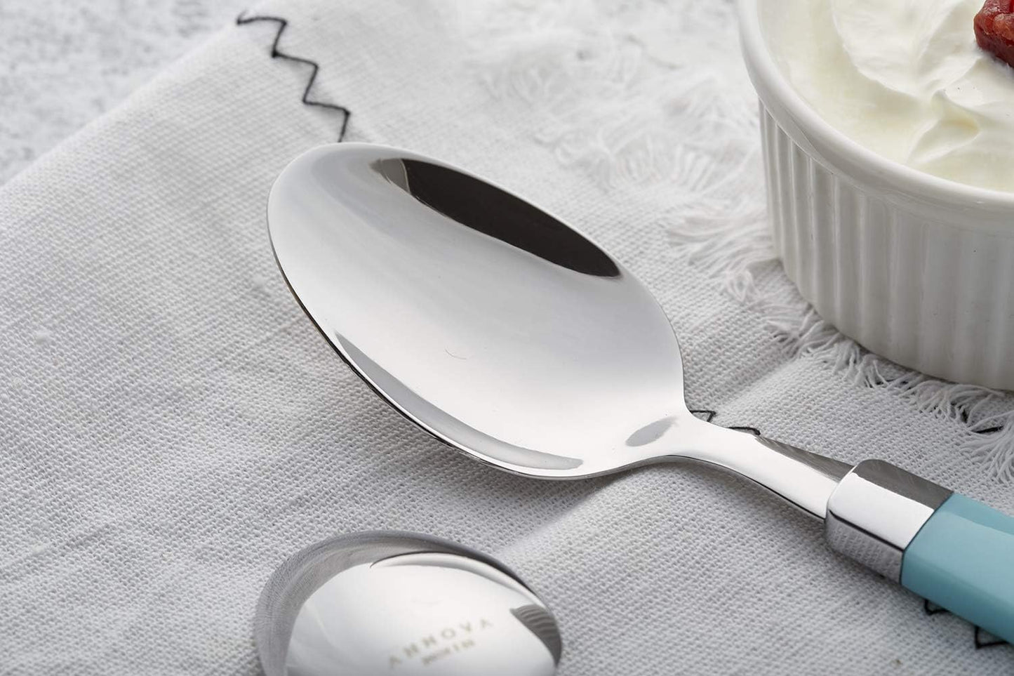 ANNOVA Silverware Set Stainless Steel Colorful Tableware Kitchen Flatware Set Utensils, Includes Dinner Knives, Forks, Spoons & Dessert Spoons (Turquoise, 16 Pieces)