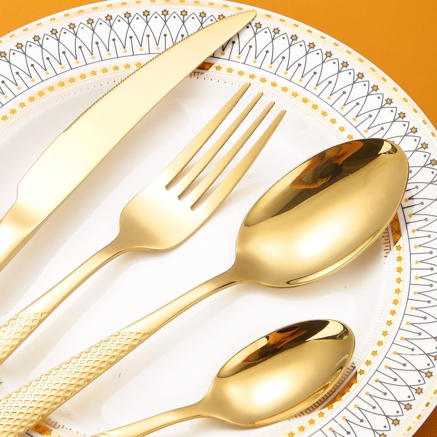 Hammered Silverware Set Gold Modern Stainless Steel Flatware for 4 Forks Knives and Spoons Party Dinning Utensils Elegant Creative Design Handle Festival Parties Everyday Use