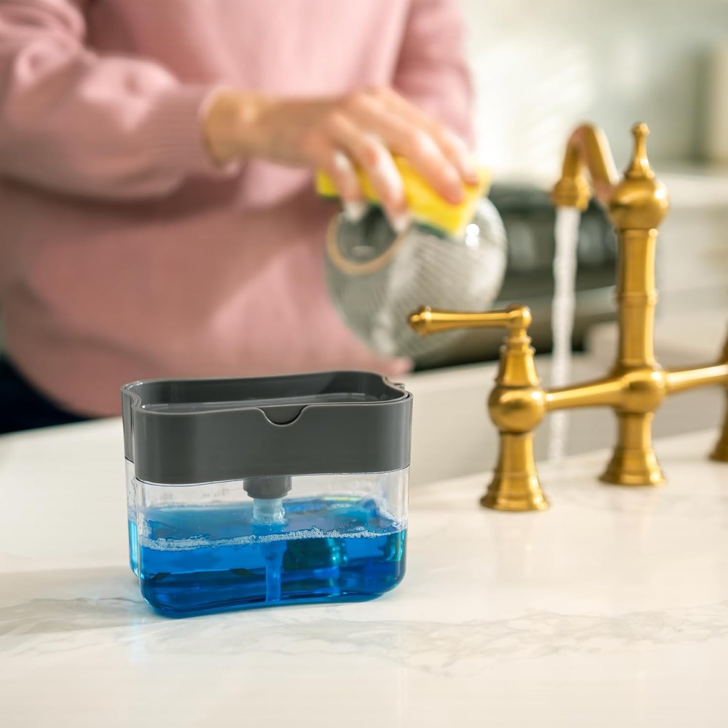 S&T INC. Dish Soap Dispenser and Sponge Holder for Kitchen Sink, Sponge Included, 13 Ounces, Grey