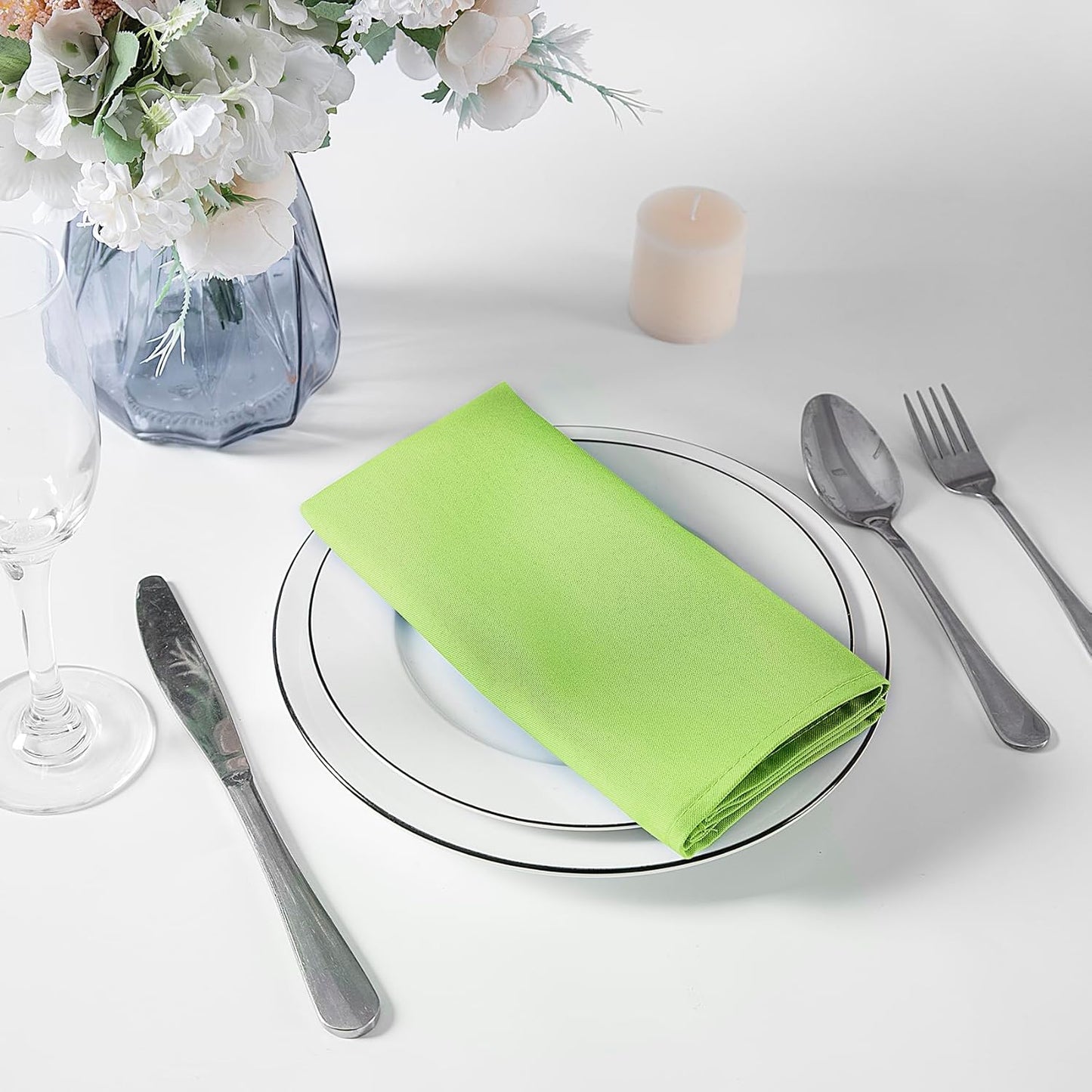 Bailarina Cloth Napkins Set of 40,17x17 inches Dinner Napkins Cloth Washable,Polyester Square Table Cloth Napkin Bulk with Hemmed Edges Ideal for Banquets, Parties and Weddings-Apple Green