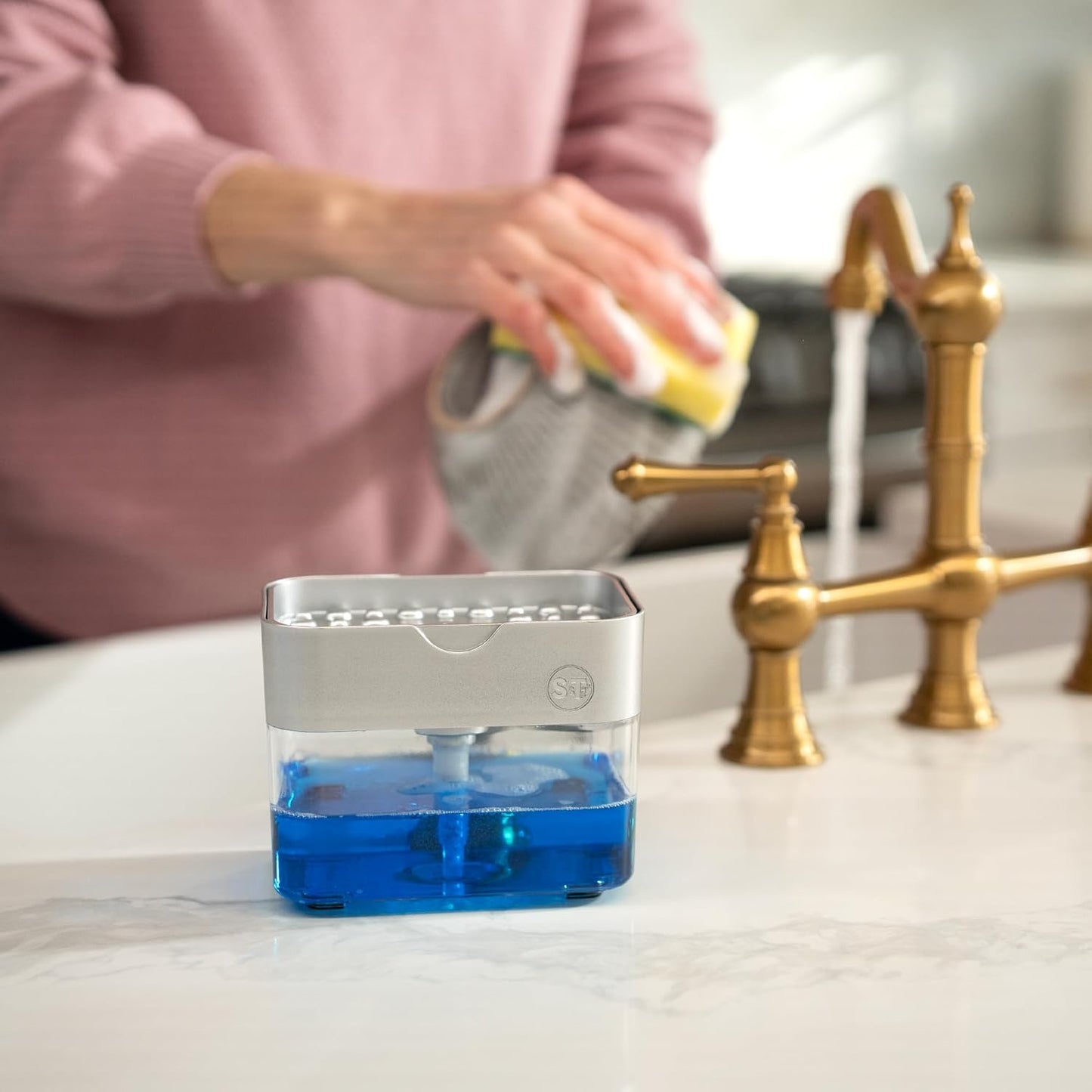 S&T INC. Dish Soap Dispenser and Sponge Holder for Kitchen Sink with Enhanced Features, Sponge Included, 13 Ounces, Silver