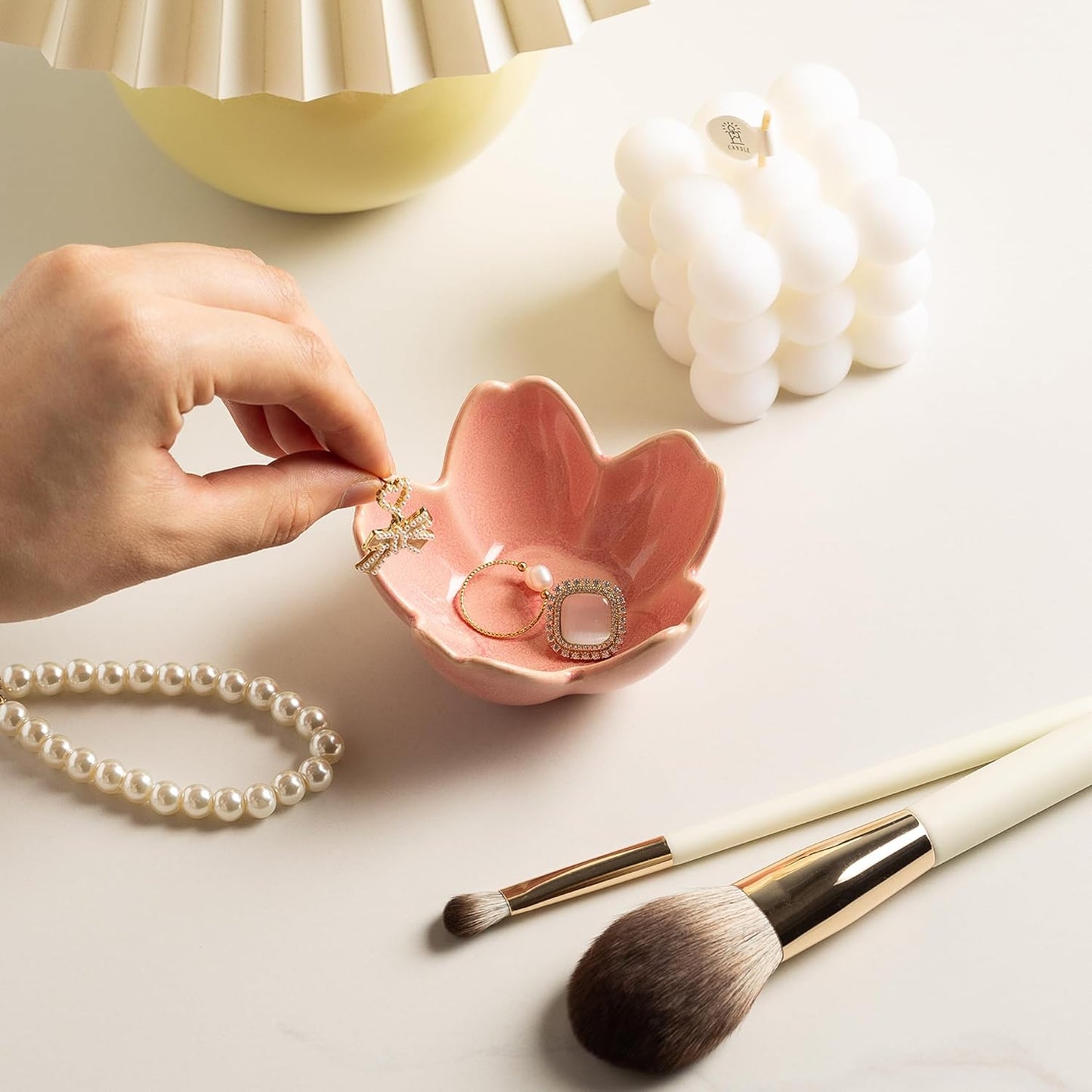 Flower Ring Holder Dish, Ceramic Jewelry Tray Dish, Small Trinket Dish, Jewelry Plate Bowl, Cute Jewlery Ring Holder Dish, Aesthetic Room Decor, Christmas Birthday Gifts for Women, 1 pack (pink)