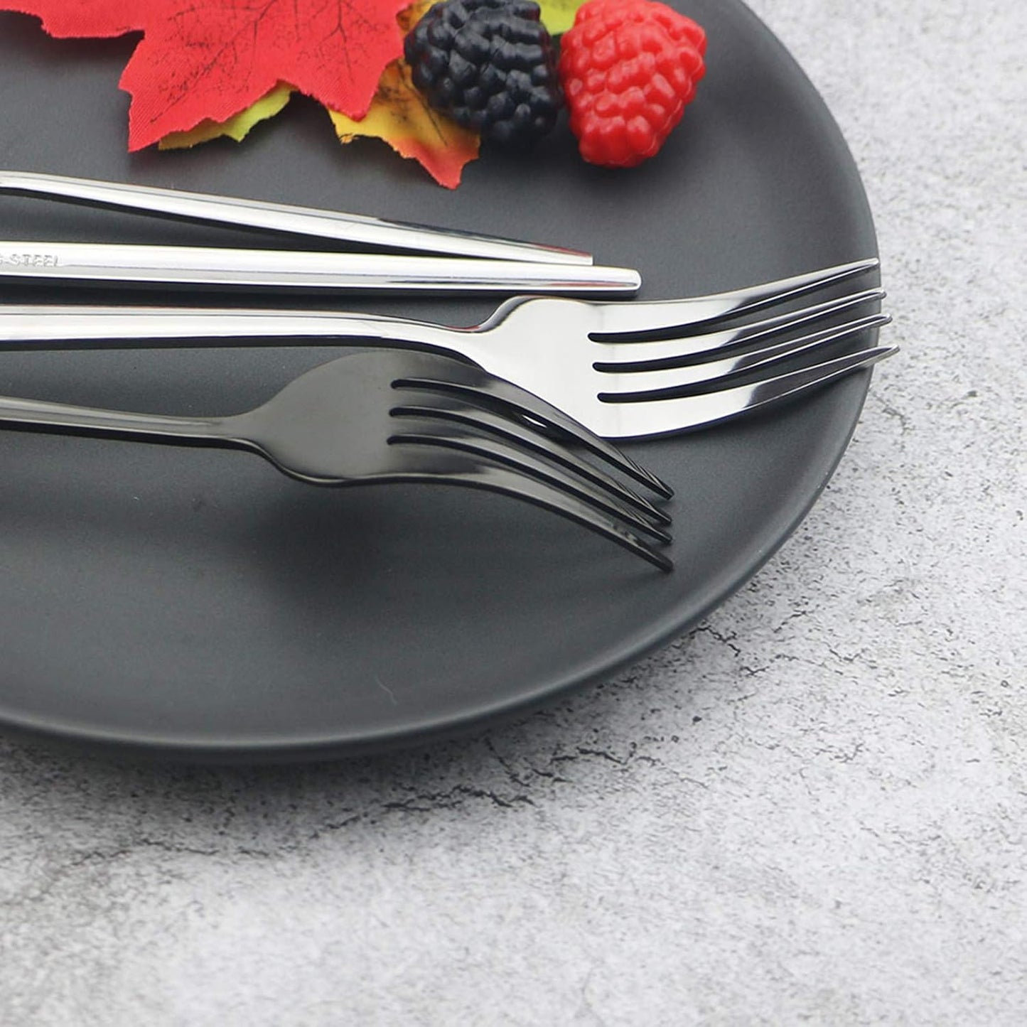 JASHII Silverware Set, Mirror Polished Silver Flatware Cutlery Set Service for 4, Shiny Finish 24 Pieces Stainless Steel Utensils Set Dinner Knife Fork Spoon Dessert Fork Salad Spoon Dishwasher Safe