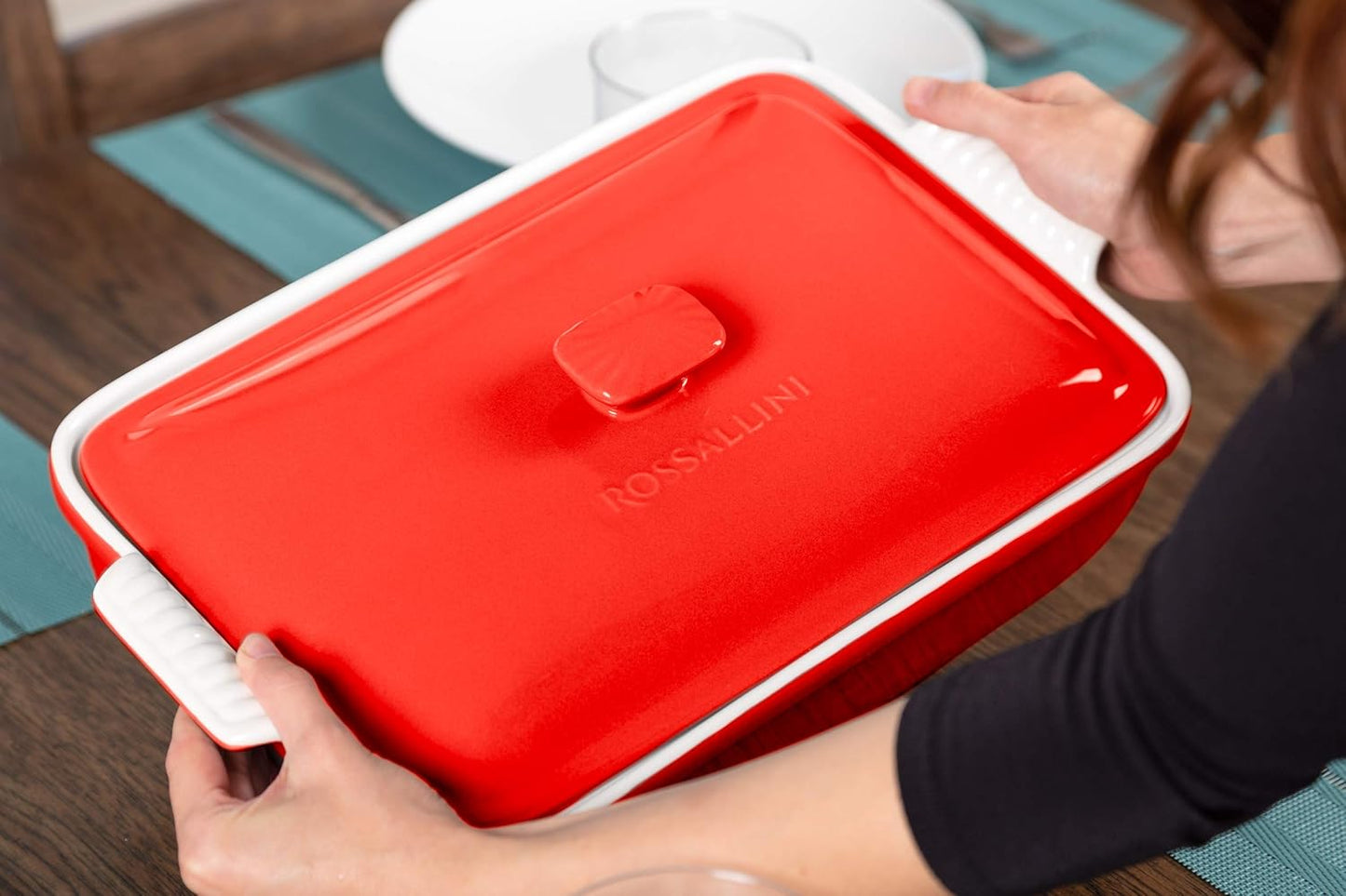 Stoneware Casserole Dish Bakeware Set with Lid, Covered Rectangular Dinnerware, Extra Large 4.23 Quart, 13 by 9 Inch, Rosso [Red]