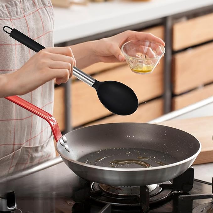 Large Cooking Utensils Set of 4Silicone Slotted&Solid Spatula and Spoon,Non-stick&Heat Resistant Silicone Kitchen Utensils,Ideal Kitchen Cookware for Turning, Fried, Draining, Mixing (Black)