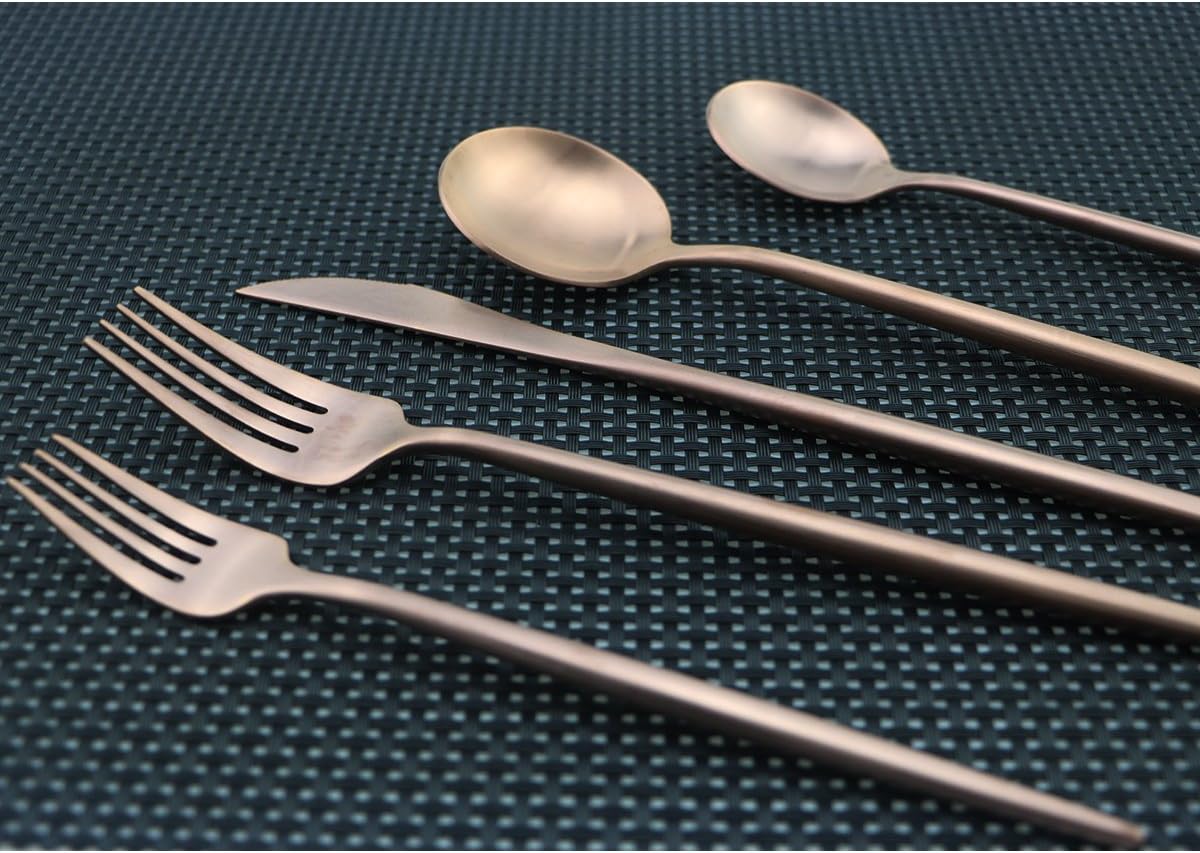 Flatware Set for 4, Luxury 20 Pieces Rose Gold Plated Copper Color 18/10 Stainless Steel Silverware Flatware Sets Spoons Knives and Forks Set, Service for 4